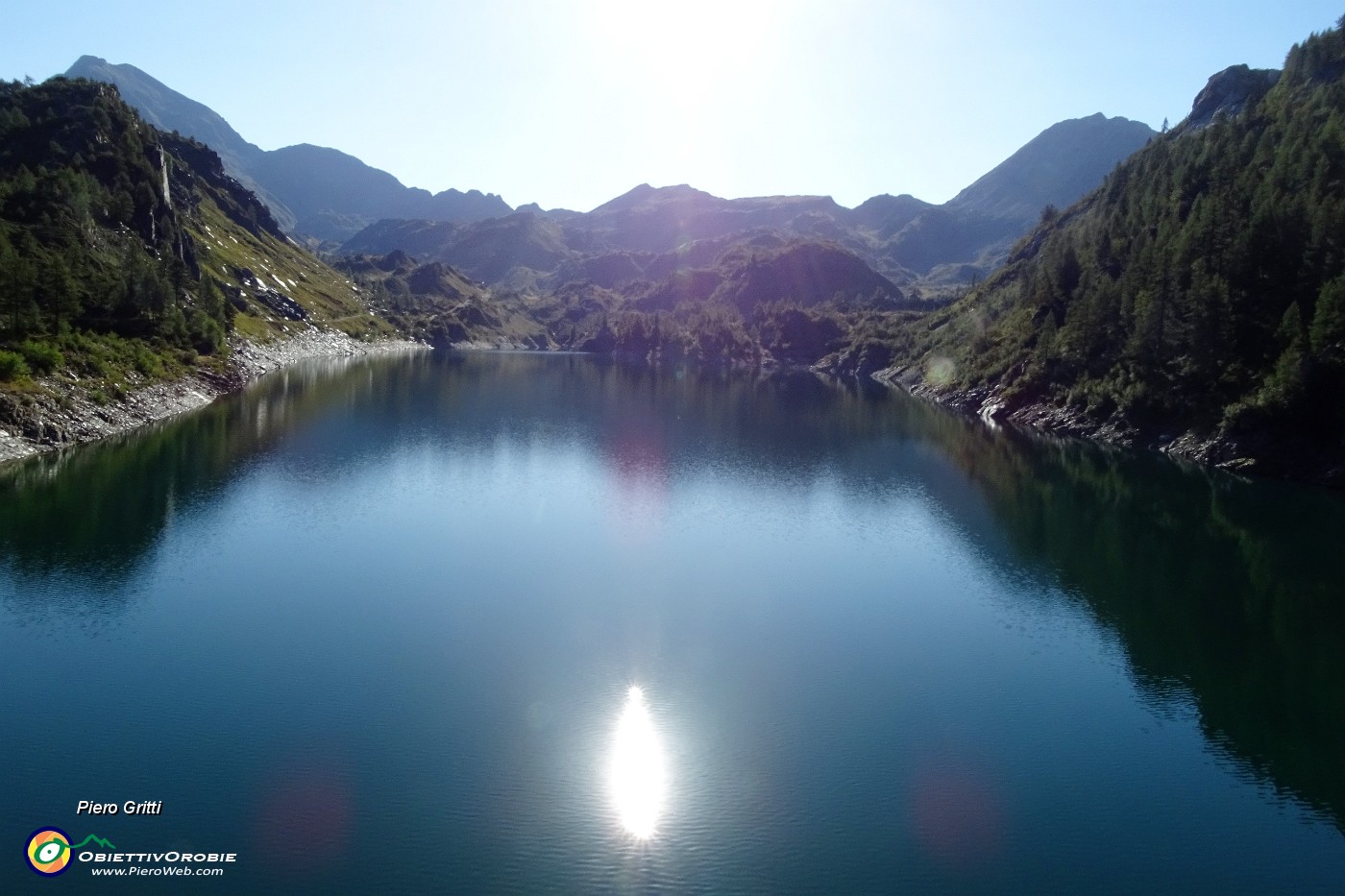 07 Il sole nel Lago di Fregabolgia.JPG